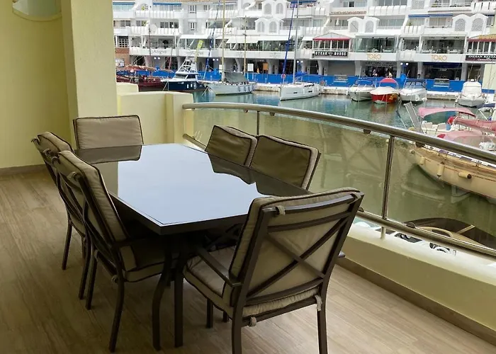 Capaldi Luxury Holiday Rentals Puerto Marina Benalmadena